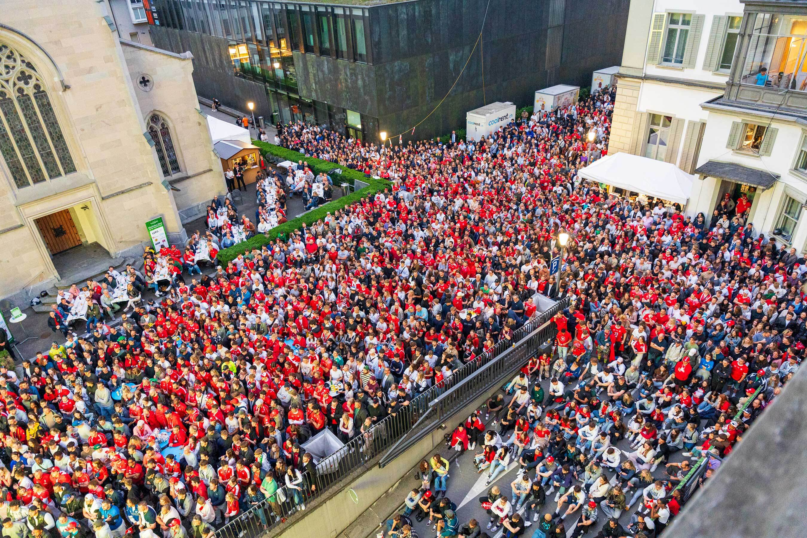 Public viewing em 2024 hotel schweizerhof luzern 8