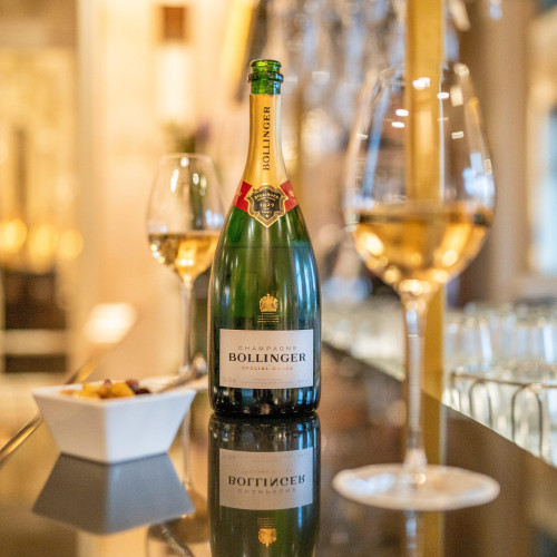 Hotel Schweizerhof Bar 1