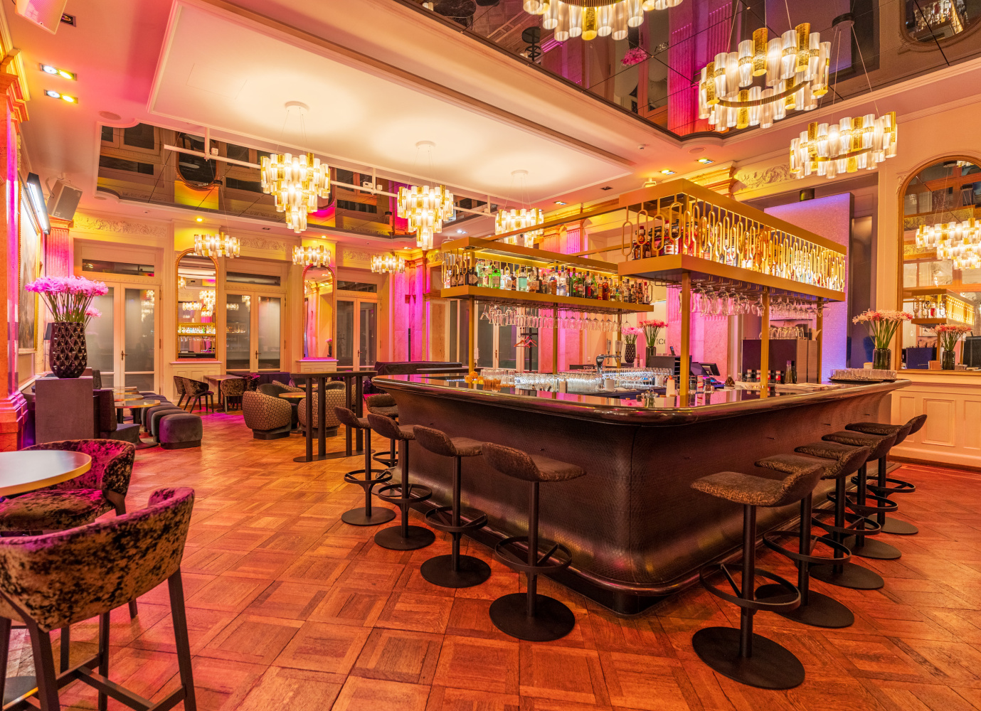 Schweizerhof Bar