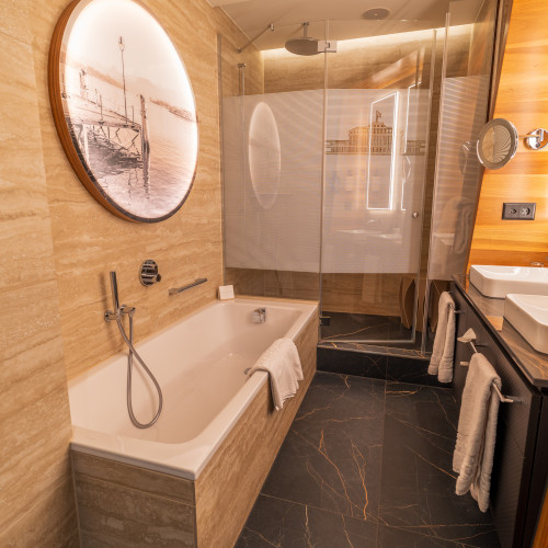Badezimmer Badewanne