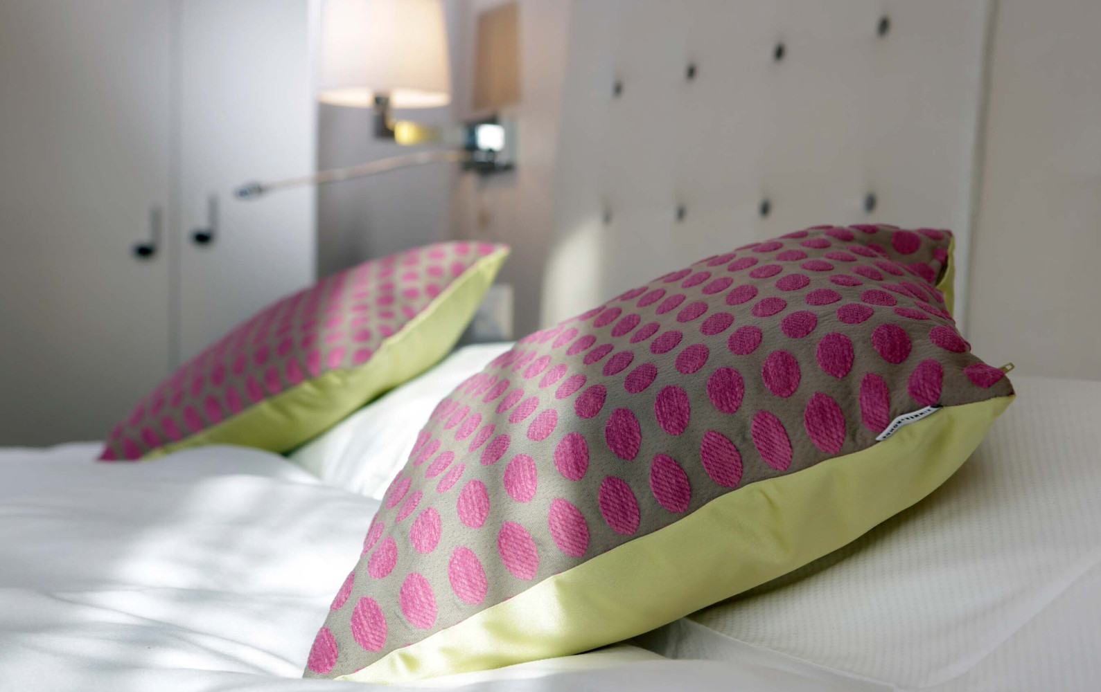 Deluxe doppelzimmer lakeview zimmer suiten hotel schweizerhof luzern 06