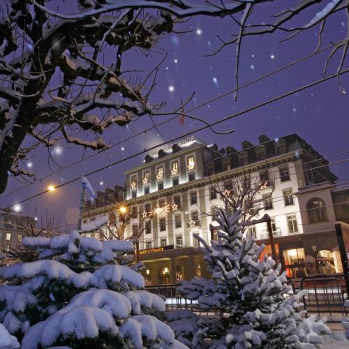 Winter View Hotel Outside